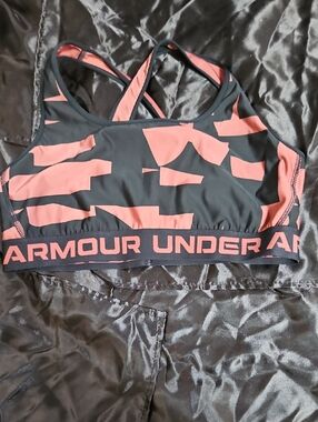 Under Armour Black and Terracotta Patterned Women's Compression Sports Bra